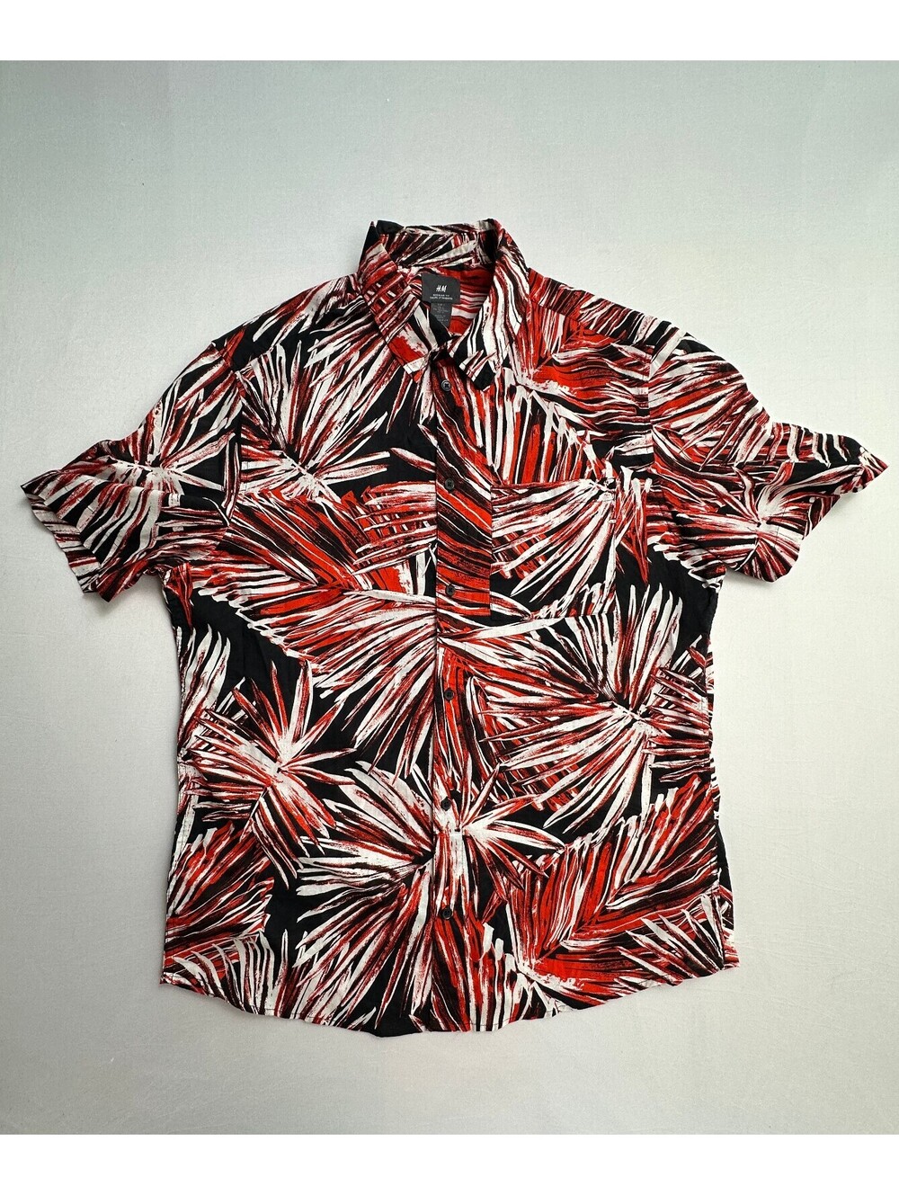 H&M Men's L Red Black Tropical Palm Print Shirt
